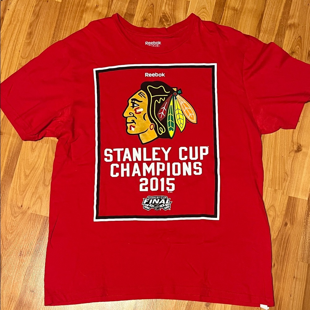 Reebok Red Stanley Cup Champions 2015 Tee, Chicago Blackhawks